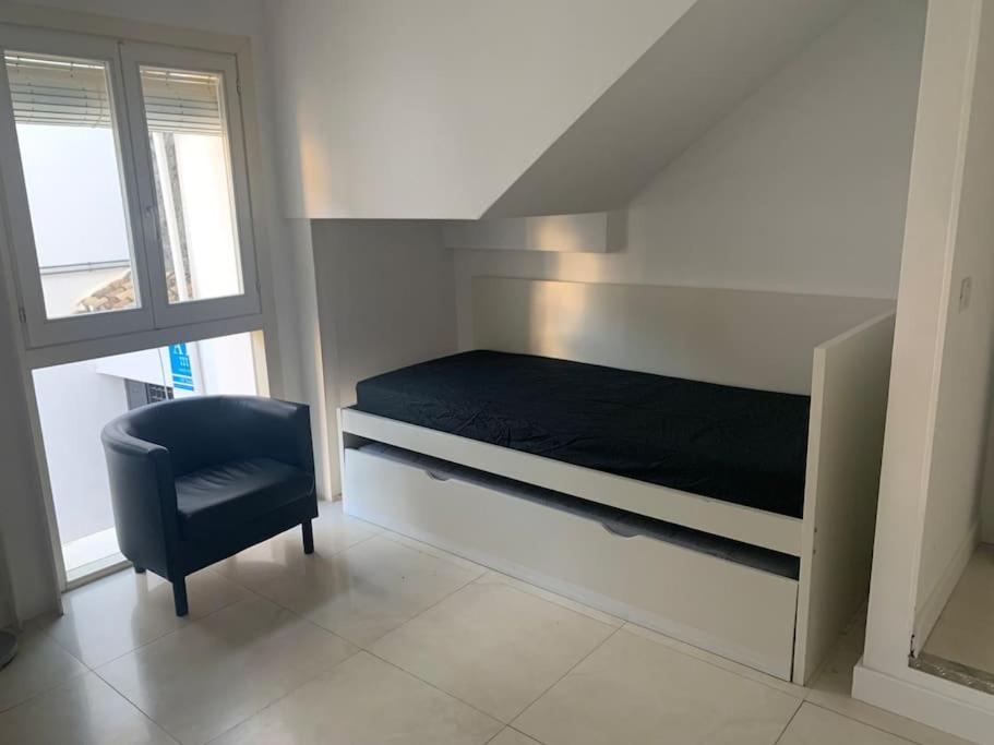 Spacious Loft / Literally At The Foot Of Alhambra Lägenhet Granada Exteriör bild